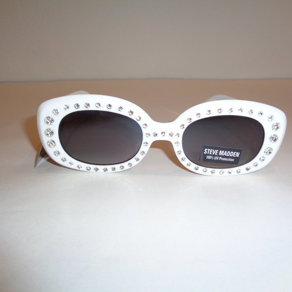 Steve Madden BLING White Jeweled New Sunglasses - Picture 2 of 8